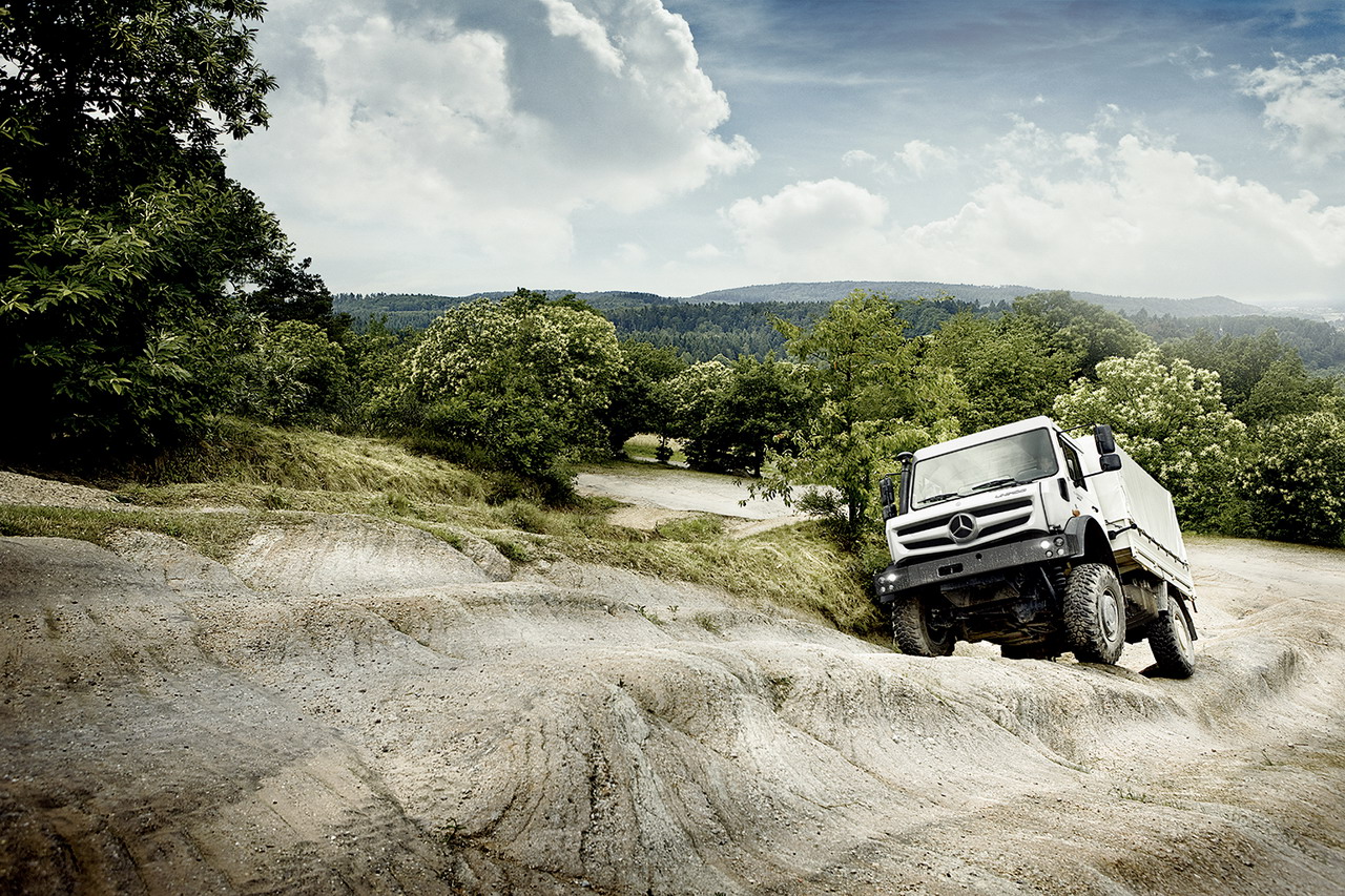 O novo Mercedes-Benz Unimog U 4023 e L 5023: Estabelece padrões de mobilidade fora de estrada