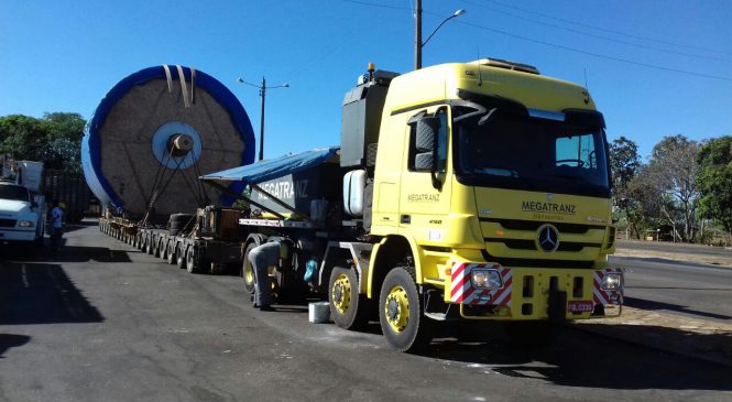 Carreta com carga gigante deve chegar em Anápolis na próxima segunda-feira