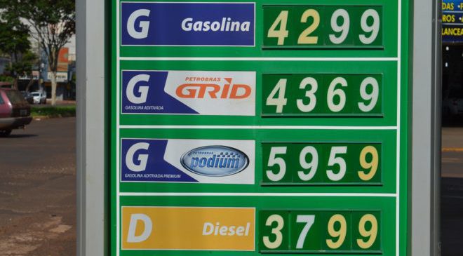 Gasolina fica 5,12% mais cara na Capital na primeira semana do ano