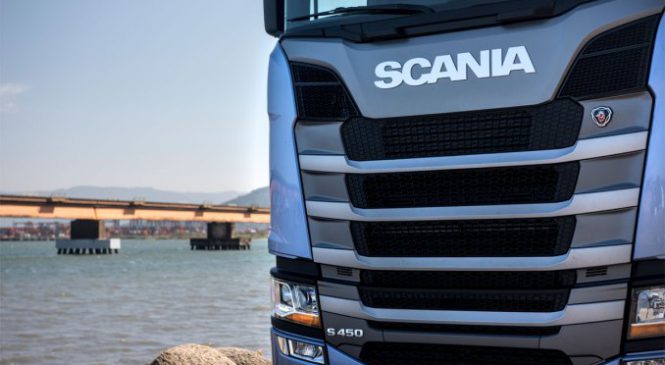 Scania lança nova geração de caminhões sustentáveis e sob medida