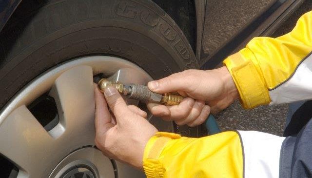 Quatro passos da Goodyear para conservar os pneus e dirigir de forma segura