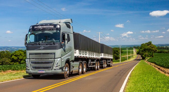 Volvo já oferece caminhões FH que podem rodar com 100% de Biodiesel