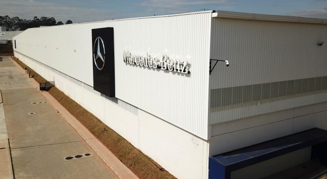 Mercedes-Benz inicia operações de sua nova central de peças de caminhões e ônibus em Itupeva
