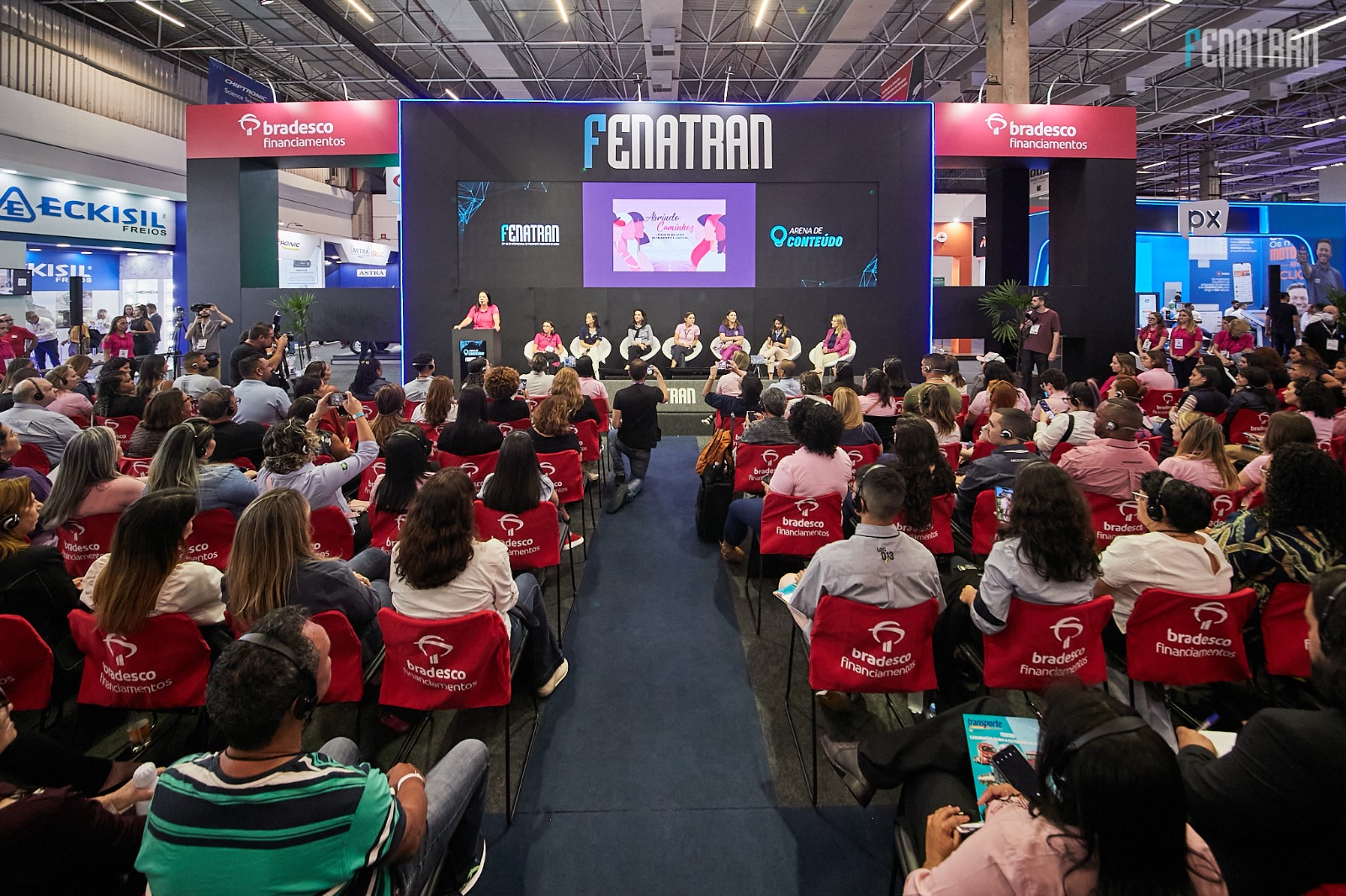 FENATRAN debate equidade de gênero no setor de transporte e logística