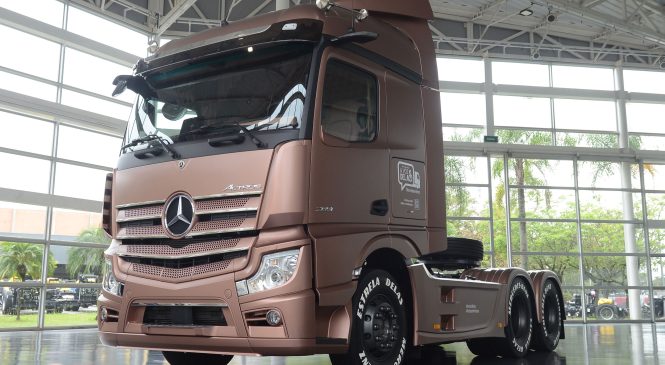 Mercedes-Benz inicia as vendas do Actros “Estrela Delas”