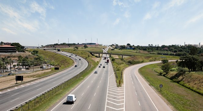 Via Colinas interdita trecho da SP-127 para içamento de vigas